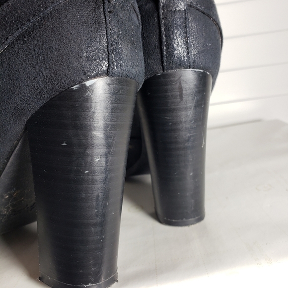 Qupid Black Round Closed Toe Studded Booties - Picture 12 of 12